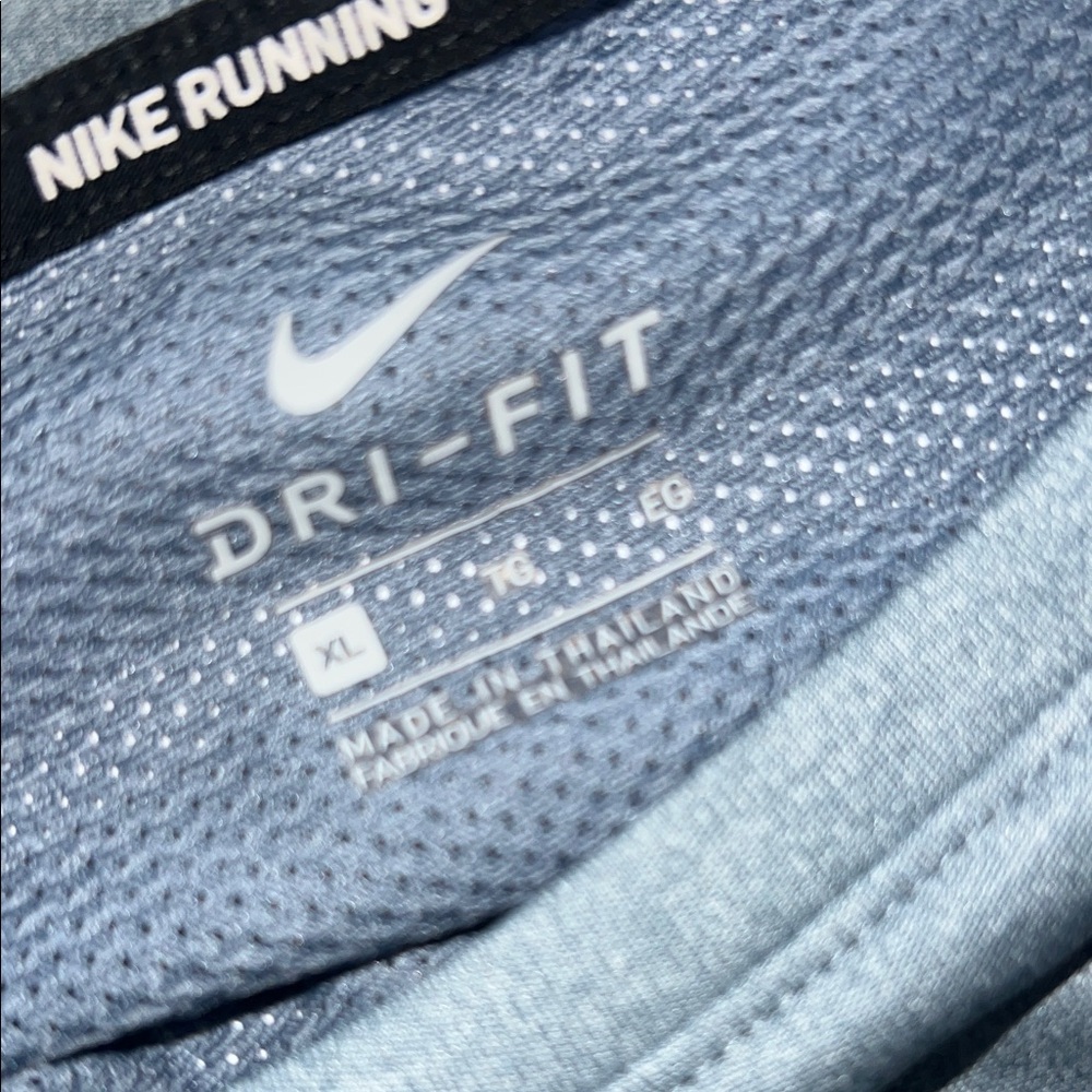 Nike Charcoal Short Sleeve Tee Womens size XL - Picture 8 of 8